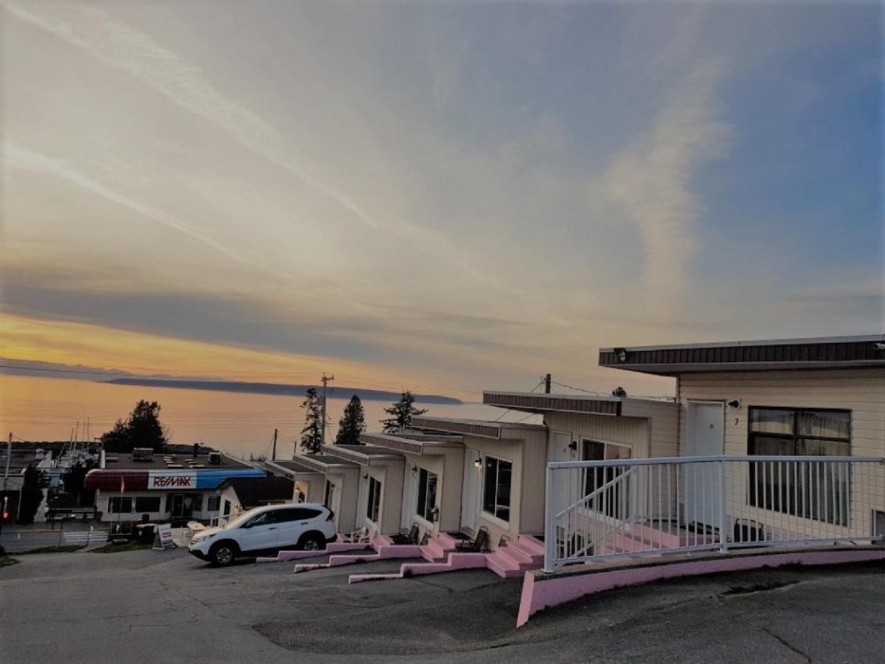 Westview Centre Motel Ltd Powell River Exterior foto